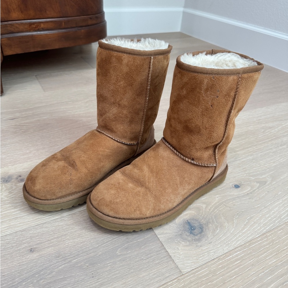 Ugg Classic Short Boot